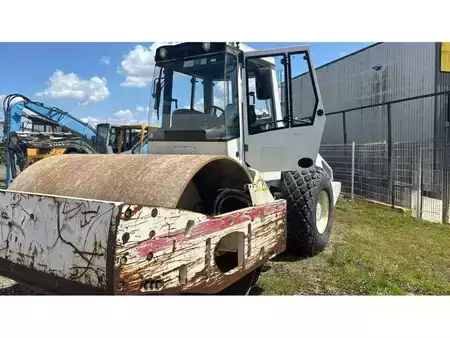 Compacteur á pieds de mouton 2005 BOMAG BW219 DH-4 (2)
