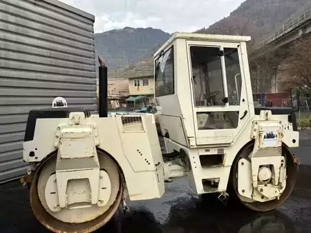 Tandemjyrät  2000 BOMAG BW144AD2 (15)