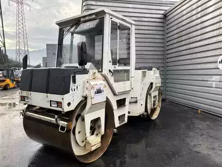 Tandemjyrät  2000 BOMAG BW144AD2 (29)