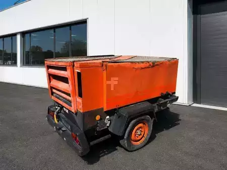 Pozostałe 2011 Atlas Copco XAS 66 (1)