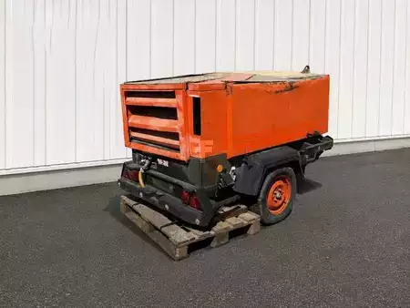 Pozostałe 2011 Atlas Copco XAS 66 (2)