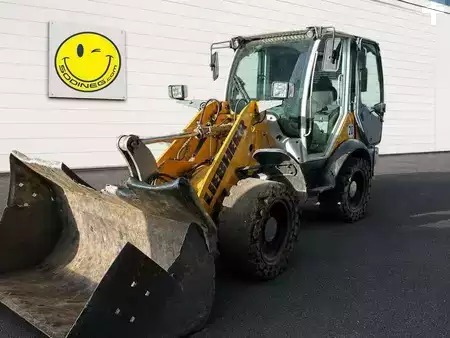 Muut 2015 Liebherr L506C (2)