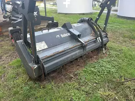 Pozostałe 2021 Bobcat T870 + 6 ACCESSOIRES (12)
