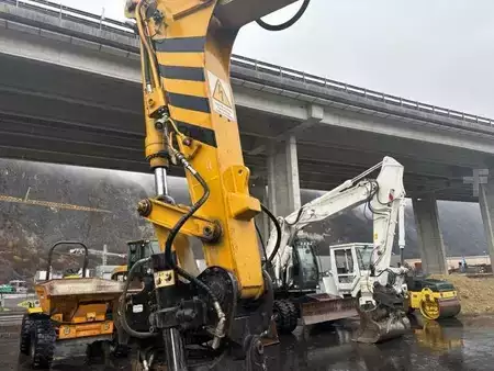 Altri 2001 Atlas 1404KZW (23)
