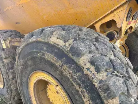Leddumper / dumpere 2008 Bell B25D 6X6 (7)