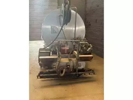 Sonstige 1999 Mercedes-Benz 410 A EMULSION + TREMI GRAVILLON (3)