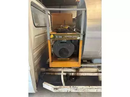 Sonstige 1999 Mercedes-Benz 410 A EMULSION + TREMI GRAVILLON (4)