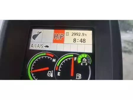 Escavadora de rastos 2019 Hitachi ZX225USLC-6 (10)