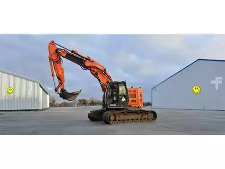 Escavadora de rastos 2019 Hitachi ZX225USLC-6 (2)