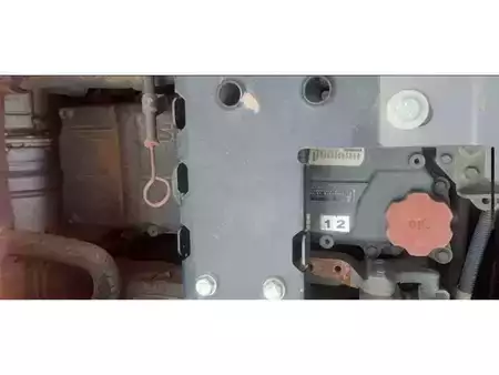 Escavadora de rastos 2019 Hitachi ZX225USLC-6 (4)