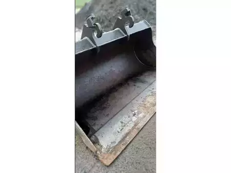 Escavadora de rastos 2019 Hitachi ZX225USLC-6 (9)