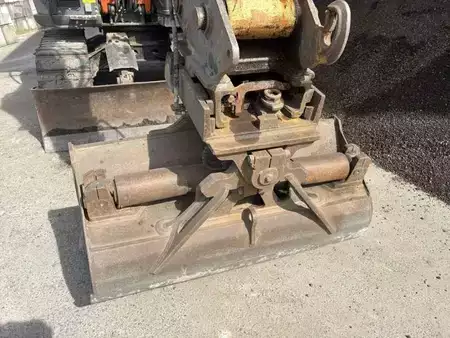 Escavadora de rastos 2010 Hitachi ZX135 US-3 (30)