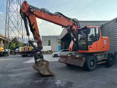 Mobil grävmaskin 2014 Liebherr A918 COMPACT (11)