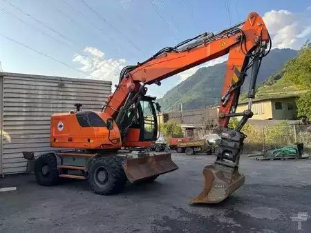 Mobil grävmaskin 2014 Liebherr A918 COMPACT (12)