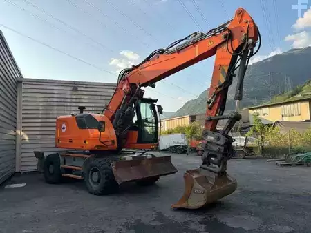 Mobil grävmaskin 2014 Liebherr A918 COMPACT (9)