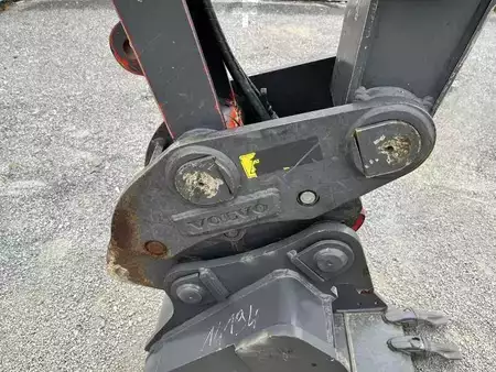 Hydraulic Excavators 2023 Volvo ECR88D (15)