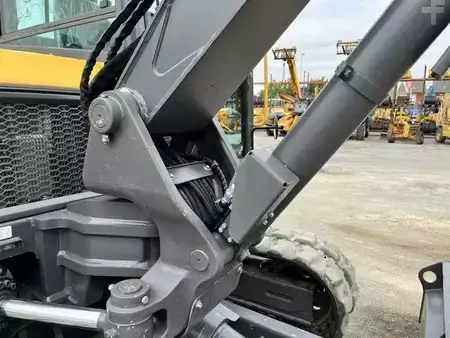 Escavatori cingolati 2023 Volvo ECR88D (24)