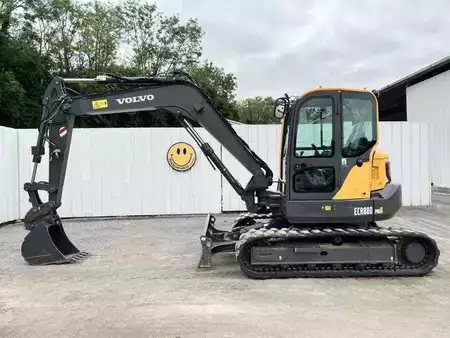 Hydraulic Excavators 2023 Volvo ECR88D (3)