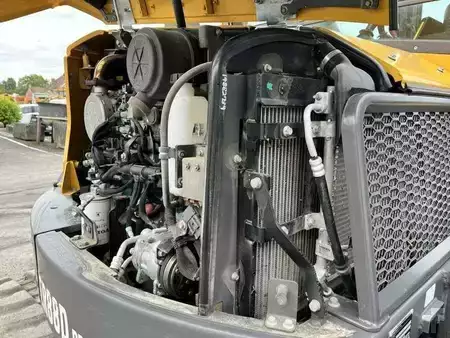 Escavatori cingolati 2023 Volvo ECR88D (36)