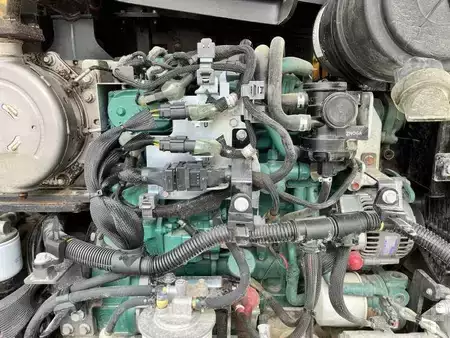 Escavatori cingolati 2023 Volvo ECR88D (39)