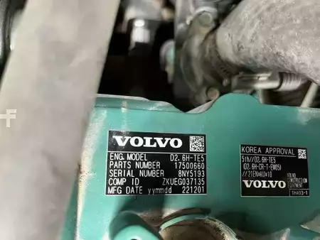 Escavatori cingolati 2023 Volvo ECR88D (43)