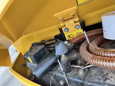 Escavatori cingolati 2023 Volvo ECR88D (48)