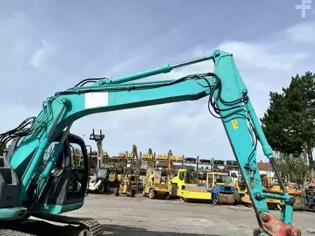 Koparki gąsienicowe 2001 Kobelco SK135SR (12)