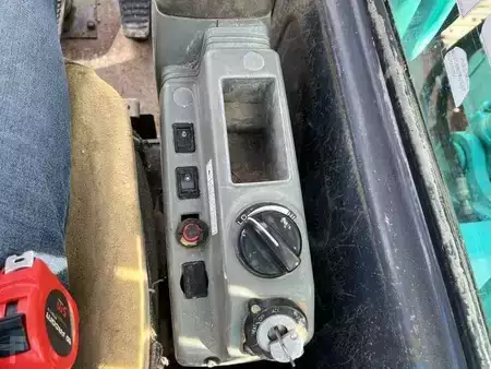 Koparki gąsienicowe 2001 Kobelco SK135SR (44)