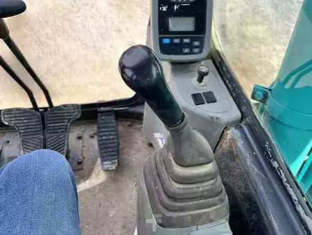 Koparki gąsienicowe 2001 Kobelco SK135SR (45)