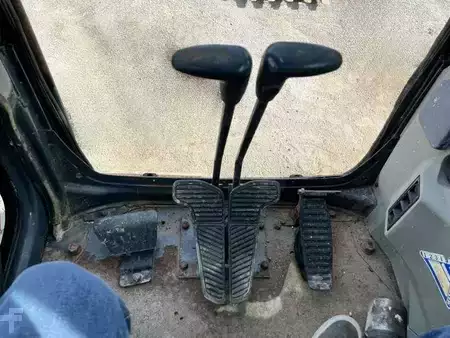 Koparki gąsienicowe 2001 Kobelco SK135SR (48)