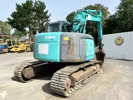 Koparki gąsienicowe 2001 Kobelco SK135SR (6)