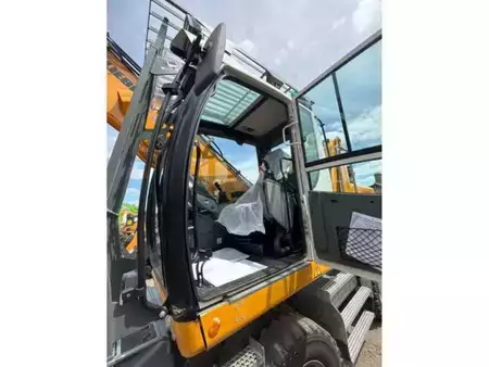 Pelle de manutention 2021 Liebherr LH22 (10)