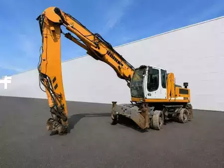 Manipulador de materiais 2007 Liebherr A924C (1)