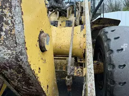 Kolové nakladače 2012 Caterpillar 950K (17)