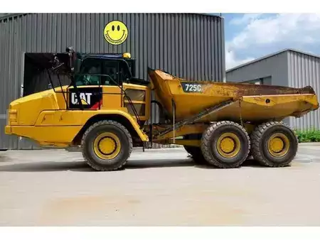 Dumpers articulados 2018 Caterpillar 725C2 (1)