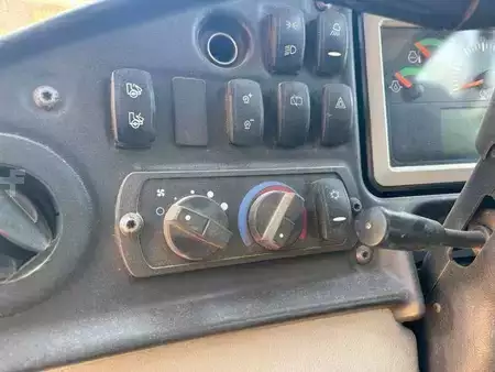 Dumpers articulados 2018 Caterpillar 725C2 (10)