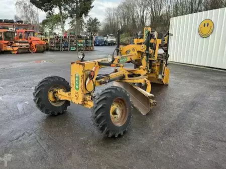 Grejdry 1992 Ausa OP NV2500 (2)