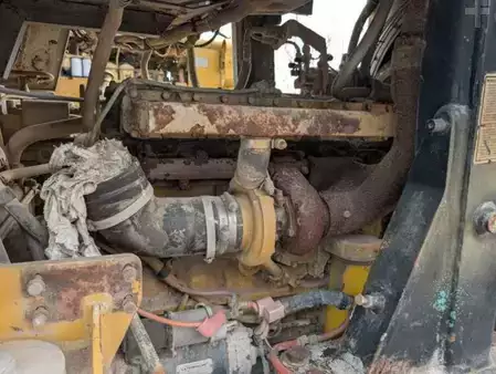 Carregadeiras de esteiras 1999 Caterpillar 963C POUR PIECES (27)