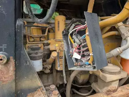 Carregadeiras de esteiras 1999 Caterpillar 963C POUR PIECES (29)