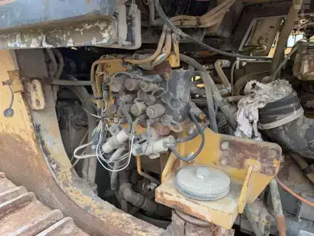 Carregadeiras de esteiras 1999 Caterpillar 963C POUR PIECES (33)