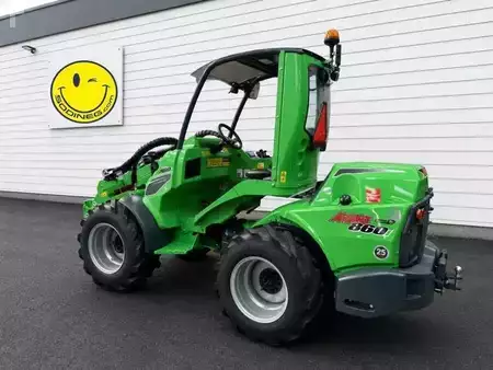 Pozostałe 2025 Avant 860i (2)