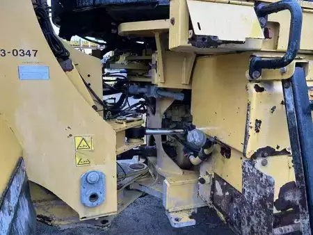 Kolové nakladače 2012 Caterpillar 950K (22)