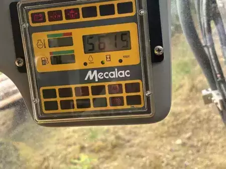Kerekes kotrógép 2001 Mecalac 10MSX (39)