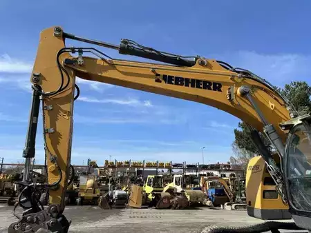 Excavadoras de cadenas 2015 Liebherr R926 COMPACT LC (12)