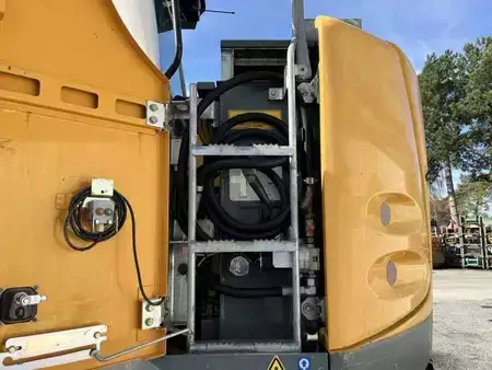 Excavadoras de cadenas 2015 Liebherr R926 COMPACT LC (39)