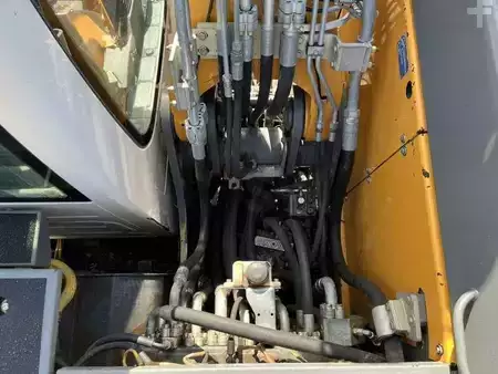Excavadoras de cadenas 2015 Liebherr R926 COMPACT LC (41)