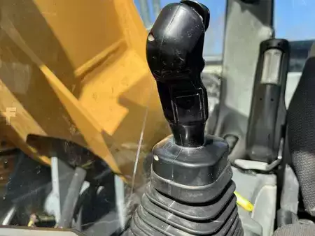 Excavadoras de cadenas 2015 Liebherr R926 COMPACT LC (48)