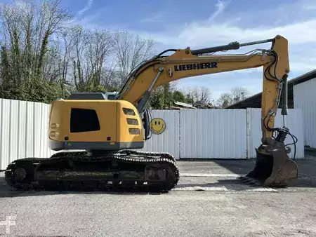 Excavadoras de cadenas 2015 Liebherr R926 COMPACT LC (7)