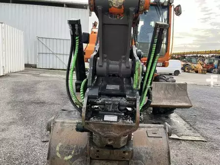 Escavadora de rodas 2012 Volvo EW140D (19)