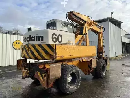 Mobilní bagry 1982 Poclain P60 (6)